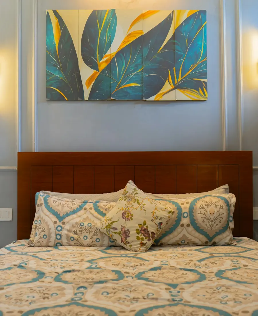 Cotton County, Cream and teal